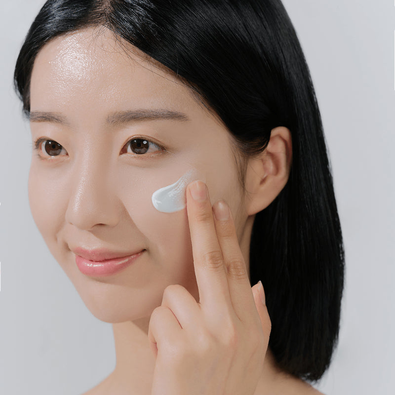 SKIN1004 Madagascar Centella Hyalu-Cica Water-Fit Sun Serum SPF50+ PA++++ - 50ml