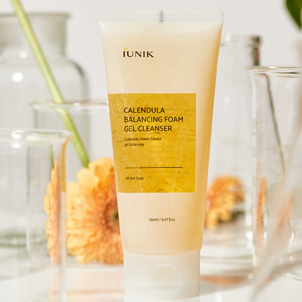 iUNIK Calendula Balancing Foam Gel Cleanser 150ml product packaging